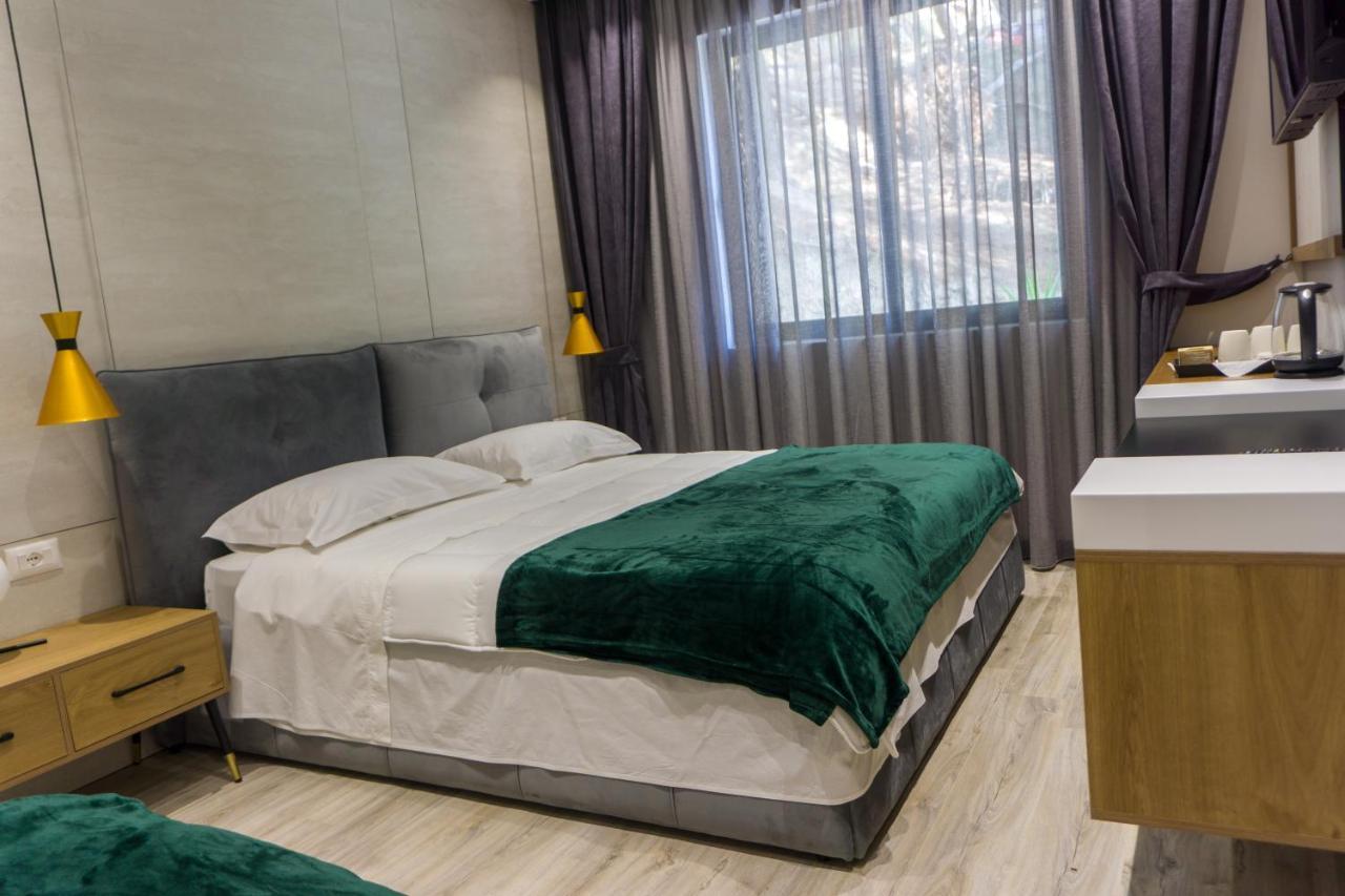 Hotel Morfeus Дуррес Экстерьер фото