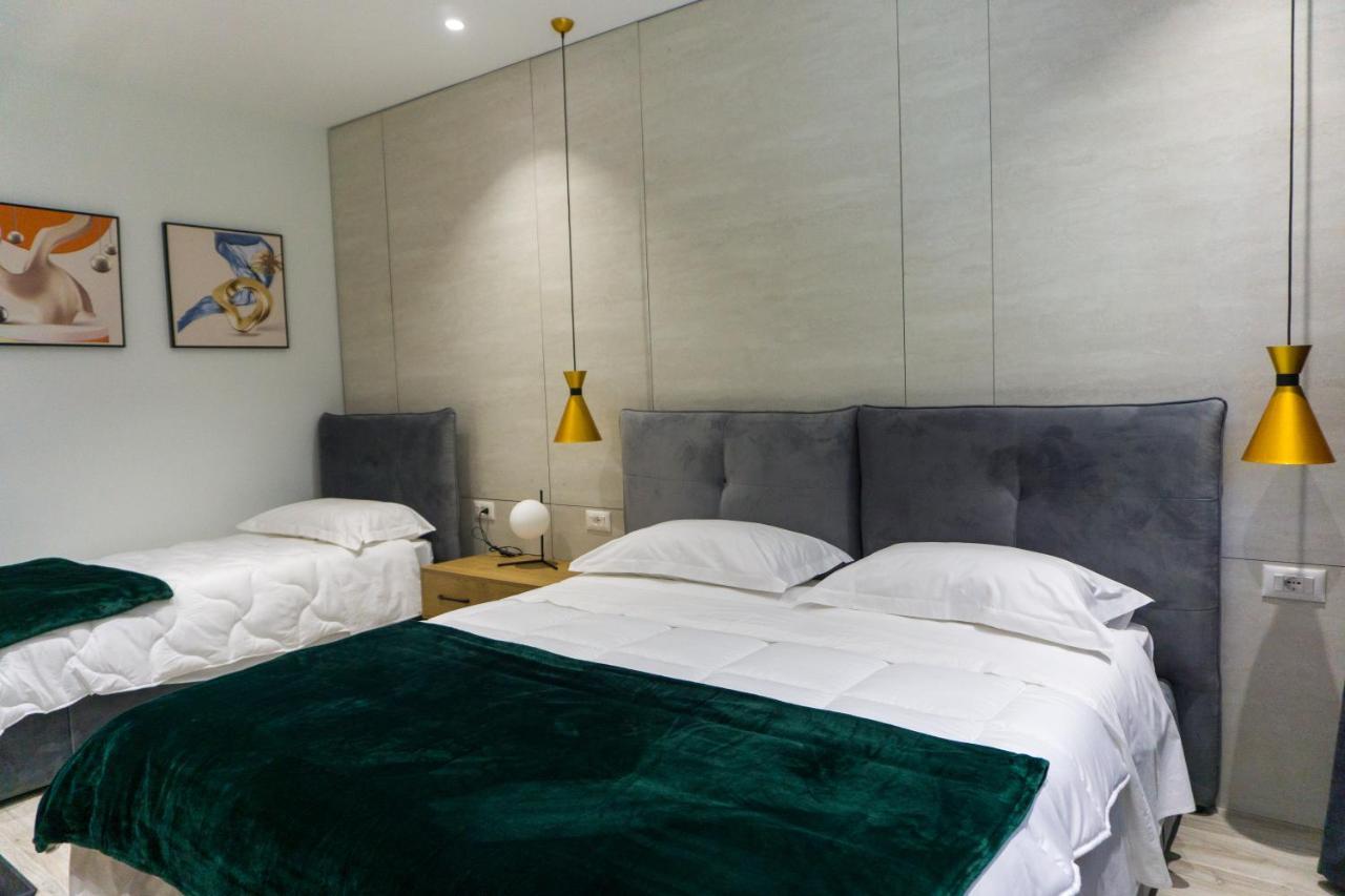Hotel Morfeus Дуррес Экстерьер фото